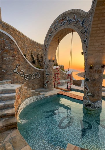 This is the dreamiest suite I’ve ever stayed💫 #agalialuxurysuites #sunset