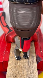 The pliers trick nobody walks off with Lend tools without stress and keep your pliers safe #USA #Tools #Pliers #Hack | Master of Solution