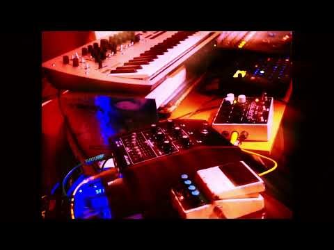 Jamuary 2026 Day 6 - synth/sampler/pedals