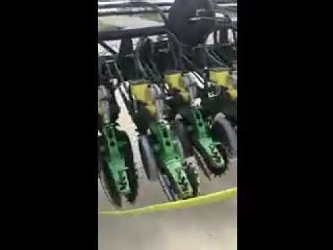 2008 John Deere DB60 47R15 Planter