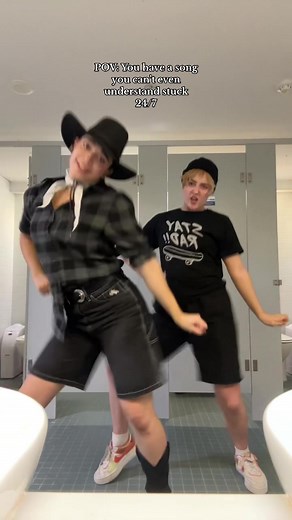 Fun and Vibrant Musical Theatre Dance Performance | BarbarasRhabarberbar