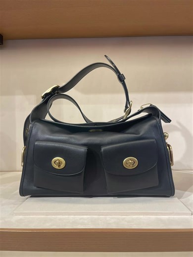 Coach Haversack is on hold! This beauty was at a store and I grabbed it. She is top of the line. Tell me Do you like the Black Coach Haversack? #coachny #coachoutlet #fypシ #handbag #coachhaversack