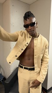 5.4K views · 186 reactions | Giving yall an exclusive look at my set list playlist for the Algorithm tour on Apple Music. Tap in  | Lucky Daye | Facebook