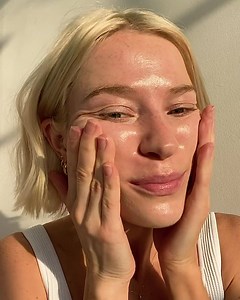 244 reactions · 54 comments | Award-winning. Bestselling. Super Serum Skin Tint SPF 40 is clean makeup, active skincare, and mineral SPF in one bottle—and it’s now available in 30 dewy shades. @marthaeelman wears ✨Super Serum Skin Tint SPF 40 in ST4 Formosa ✨True Skin Serum Concealer in SC1.5 Suma ✨Lip Wrap Hydrating Mask ✨Liquid Light Serum Highlighter in Nova ✨Limitless Lash Mascara ✨Multi-Stick in Dreamer ✨Tinted Lip Conditioner in Nobody's Baby | ILIA Beauty | Facebook