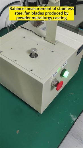 Balance measurement of stainless steel fan blades produced by metallurgy casting - Zero Dynamic.