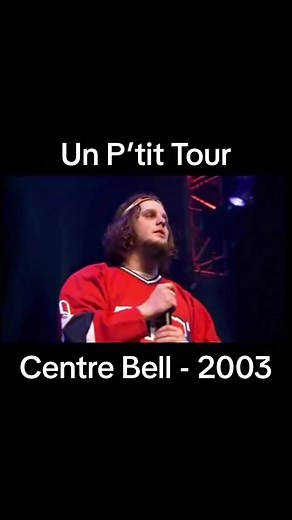 Un P’tit Tour, succès mémorable qui figure parmi les premier titres des Cowboys Fringants, interprété au Centre Bell en 2003 devant des milliers de spectateurs. • ´ • « • • • • • • • • • #fyp #musique #quebec #musiquequebecoise #lescowboysfringants