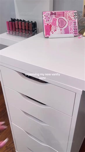 Makeup Drawer Organization Tips