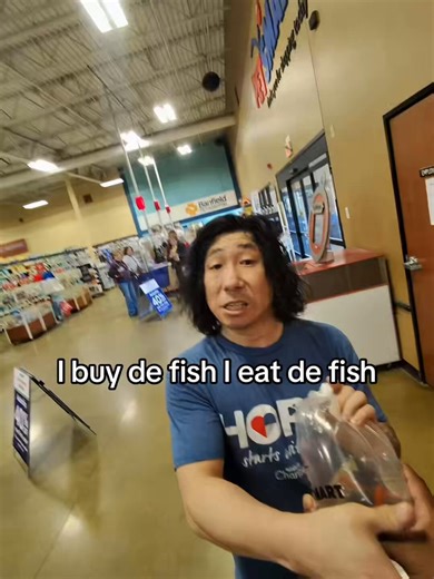 "I’m sorry they won’t let you eat the pets" Woke women are so crazy it’s not even funny.You just know she has a coexist bumper sticker next to her Kamala sticker from 2024. 🤦🏻‍♂️