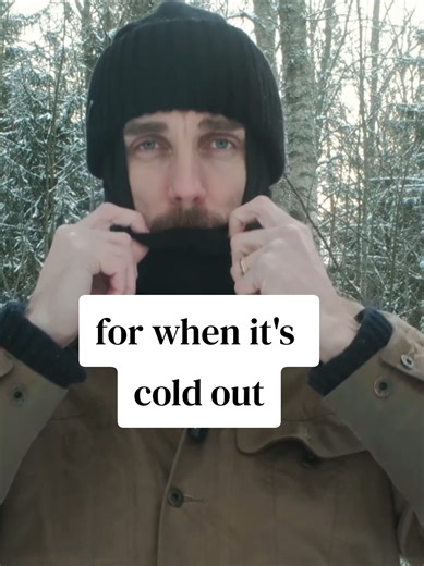 How to Wear a Neck Gaiter: Versatile Styles Explained