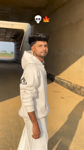 𝐀𝐊𝐀𝐒𝐇💀𝐏𝐀𝐑𝐃𝐇𝐀𝐍 𝐆𝐔𝐍𝐃𝐀 on Instagram: "Paper💀🍁. @akash_22_pardhan #kalii22 #instagramreels #reelsinstagram #trnd #paper #maal #wed #attitude #attitudeboy #attitudegirl #ihateyou #reelkrofeelkro❤️"