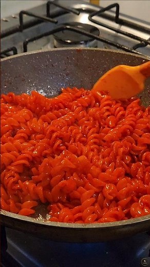 🔥 Cheetos Flamin’ Hot Mac & Cheese