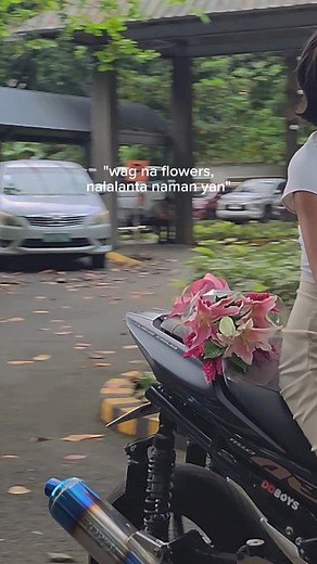 1.5K views · 23 reactions | and i will always choose flowers 凉 kahit hanggang Marilaque isasama kita! 藍﫶 #AeroxV2 #chocnutrides #girlsofaerox #AeroxUpgrade #aeroxcommunity #aerox | Chocnut | Facebook