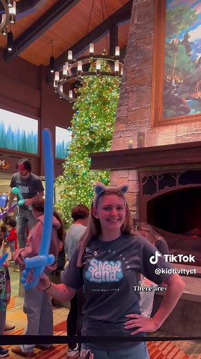 @Great Wolf Lodge has some insanely good Mid Week Deals right now if you, like me, are going totally stir crazy! #ctkids #connecticut #greatwolflodge #foxwoods