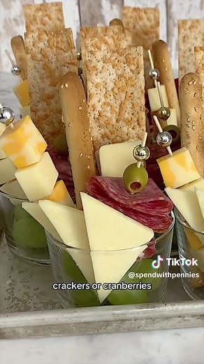 Easy Charcuterie Cups Recipe for Gatherings