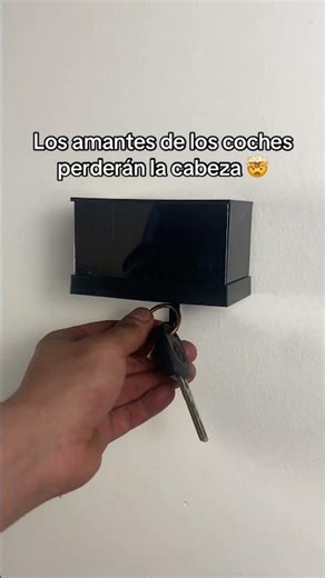 El mejor regalo para los amantes del motor! El garaje para la llaves de tu coche con efecto infinito