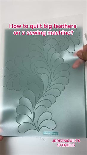 Big feathers feel scary on a domestic sewing machine. You can’t see the whole design around the needle… so everything feels uncertain. Instead of guessing, I draw the motif first and use it as my guide. I also invert the pattern so I can clearly see the quilting path. That’s when FMQ becomes calmer, easier, and so much more enjoyable for me. #freemotionquilting #quiltingforbeginners #howtoquilt #jdreamquilts #quiltingstencils | JDreamQuilts