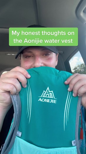 Aonijie Water Vest Review: Comfortable Hydration Gear for Runners