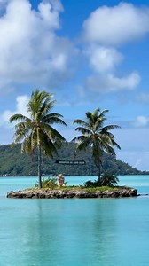 10K views · 265 reactions | ✈️ Il n'y a rien de comparable à la sensation de descendre d'un avion Air Tahiti à l'aéroport de Bora Bora ! Porte d'entrée vers la perle du Pacifique, chaque atterrissage offre une vue à couper le souffle sur l'île et son célèbre lagon bleu .  | Air Tahiti | Facebook