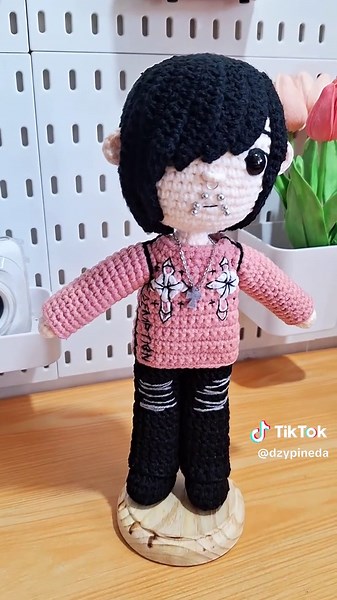 Crochet a Mini Me Doll: Emo Version Tutorial