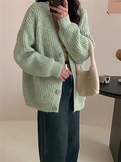 Áo len nữ dáng rộng cổ chữ V, phong cách Hàn Quốc