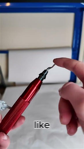 The most underrated tool in 3D printing?The deburring tool. Clean edges, zero stress 🔧✨