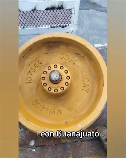 Rueda guía para Bulldozer CAT D9N.