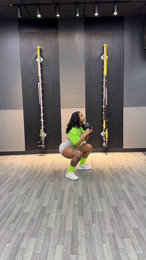 Alaina Lane💜 on Instagram: "Full Body Kettlebell Workout 🔥💪🏽 I loveeee kettlebell workouts they can get very intense !! Kettlebell workouts engage most of your muscles. Arms , legs , shoulder , back , & abdominals! Compound exercises are everything , a single exercise targeting multiple , who don’t love a 2 for 1 😊💪🏽!! Reps : 10 - 12 Sets : 3 - 4 Duration : 45 - 60 minutes Happy Monday Family 🫶🏽 Let’s keep grinding 💪🏽 • • 👉🏽Click the link in my bio if you need guided through your fi