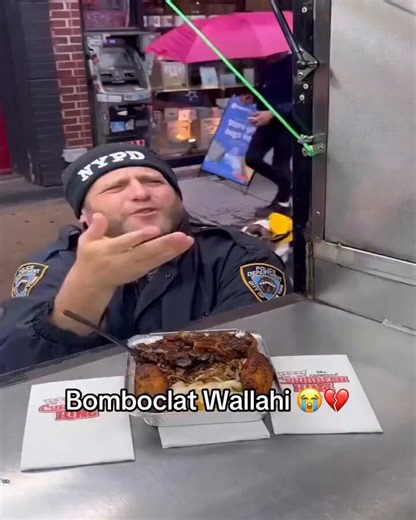 the reason he said bomboclatt wallahi actually makes perfect sense because he's bewildered at the fact he's eating jamaican food from a palestinian