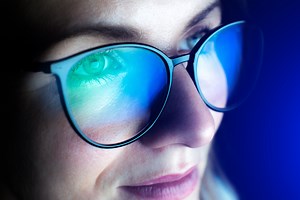 Explore the four futures of AI by industry