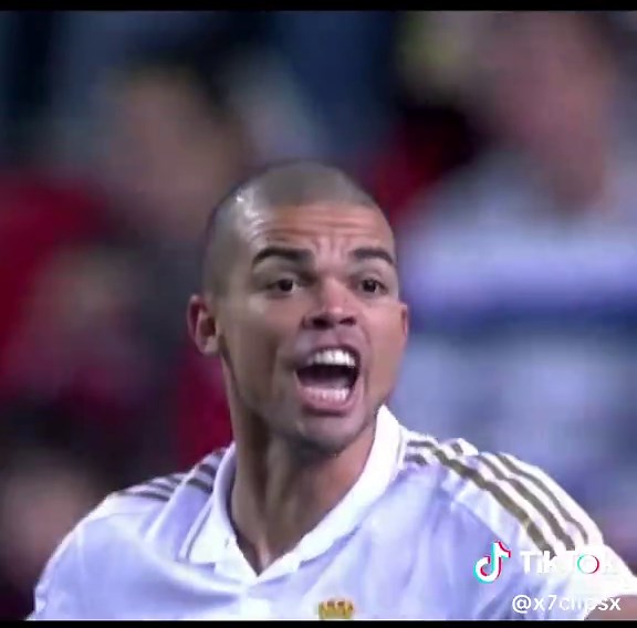 Clips of Ramos and Pepe in Action