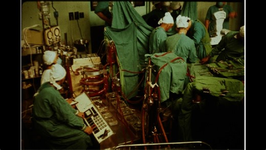“I Stared Into An Empty Chest”: What Happened In The First Human-To-Human Heart Transplant?