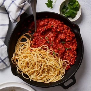 Love Italian food but don't like food waste? Plan to make these classic Italian recipes that share some of the same ingredients. When you make our Spaghetti with Turkey Bolognese and Pancetta you can use the leftover garlic, parsley, parm to make a Classic Italian Gremolata! Click for recipes and get cooking! | Italpasta Limited