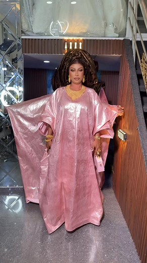 Aucun droit sur la musique Elles sont tellement belle dans leurs bazin | Mouna bazin et divers