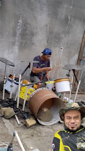 #TOXICITY : Pure talent of making the drums and playing it #thesb #soad #systemofadown