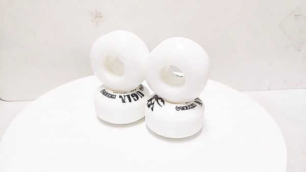 4Pcs 95A 52X30Mm Fashion Wolf Pro Skateboard Wheels For Flat Skateboards And Rough Surfaces | Lazada PH