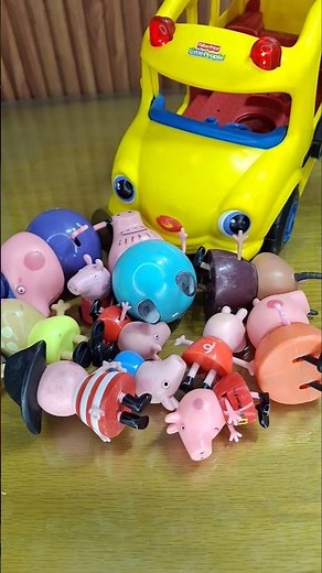 Peppa Pig's School Bus Adventure! 🚌💨