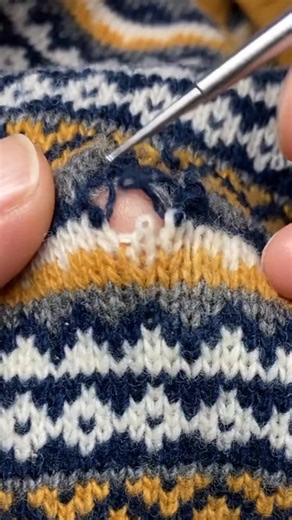 A repair from a couple of years ago - I love mending stranded colourwork! There's enough going on to keep the work interesting, but usually not so much that it makes my brain hurt... Do you have a fabric type of fabric to mend? 🧶 PSA: Most of the posts on this account aren't intended as tutorials - I'm mostly sharing glimpses of my work. But if you're after step-by-step tutorials, you'll find lots of them on my Patreon and in the Subscriber channel! (Links to both on my profile page.) #mending 