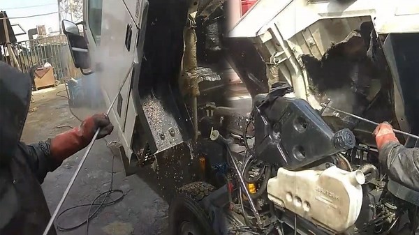 Washing a Super Muddy Dump Truck to Perfection