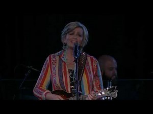 'Through It All' Live Performance From The Isaacs