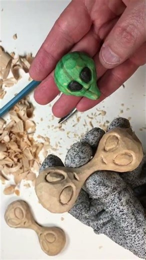 Carve an Alien, for your Fridge