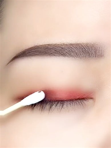 Tutorial de Efecto Eyeliner con Sombras