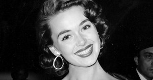 Barbara Rush, actor who co-starred with Frank Sinatra and Paul Newman among others, dies at 97