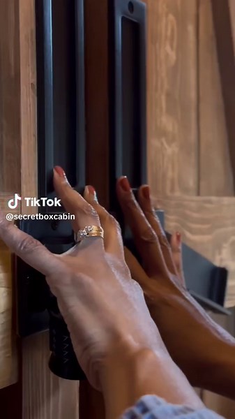 Romantic Cabin Getaway in Blue Ridge Mountains