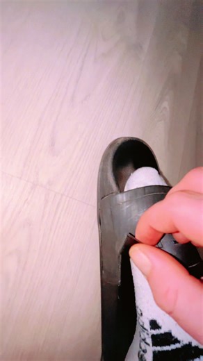 J’ai peut-être pas tout pour moi… Mais elles ont tout ce qu’il faut. 🎄✨ Et ça me va très bien. #N#NoelP#PapaFier #F#Familleamourinconditionnel