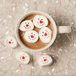 4.6K views · 37 reactions | Step 1: Make a mug of Christmas Pudding Beanies Step 2: Draw some faces with edible ink Step 3: Pop 'em in your coffee... and there you have it, the most festive cup of Beanies ever! | Beanies Flavour Coffee | Facebook