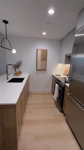 🌺 Osha Waiters 🌺 on Instagram: "Brand New One Bedroom Available Now! Looking for a modern, beautifully designed apartment with luxury finishes and amazing amenities—all in one of Manhattan’s most connected neighborhoods? This newly built residence delivers elevated city living with thoughtful layouts, sleek interiors, and spaces designed for the way you live, work, and relax. • 2.5 Months Free on an 18-Month Lease • Spacious One-Bedroom Layouts with In-Unit Washer/Dryer + Home Office Nook • St