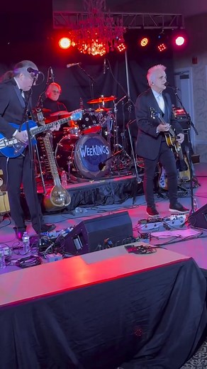 A magical night in Asbury Park — The Weeklings & Max Weinberg honoring 60 years of Rubber Soul. 🎶 “Michelle, ma belle…” — timeless as ever. #TheWeeklings #MaxWeinberg #TheBeatles #RubberSoul60 #RubberSoulAnniversary #BeatlesTribute #AsburyPark #JerseyShoreMusic #NewJerseyBeat #SupportLiveMusic #SupportLocalMusic #LiveMusicLovers #LocalMusicScene #RockAndRoll #EStreetBand #ClassicRock #MusicHistory #NJMusicScene #BeatlesFans #JerseyShoreBand | Jersey Shore Music