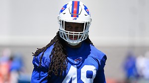 Chicago Bears Address LB Core in Day 1 of Free Agency