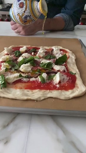 20K views · 610 reactions | Sempre un filo d’olio - Always a drizzle of the good stuff ✌ | DAVID ROCCO | Facebook