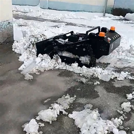 mina on Instagram: "🌿 Vigorun Remote Operated Tracked Flail Mulcher 🌿 Powerful, professional, and built to handle the toughest conditions! Our crawler-track design delivers superior traction, stability, and slope performance—perfect for grass cutting and snow clearing on soft, uneven, or steep terrain. ⚡ Year-round versatility Optional attachments like a snow plow let you tackle mowing and snow removal with a single machine. 📡 Safe & efficient operation Wireless remote control keeps you at a